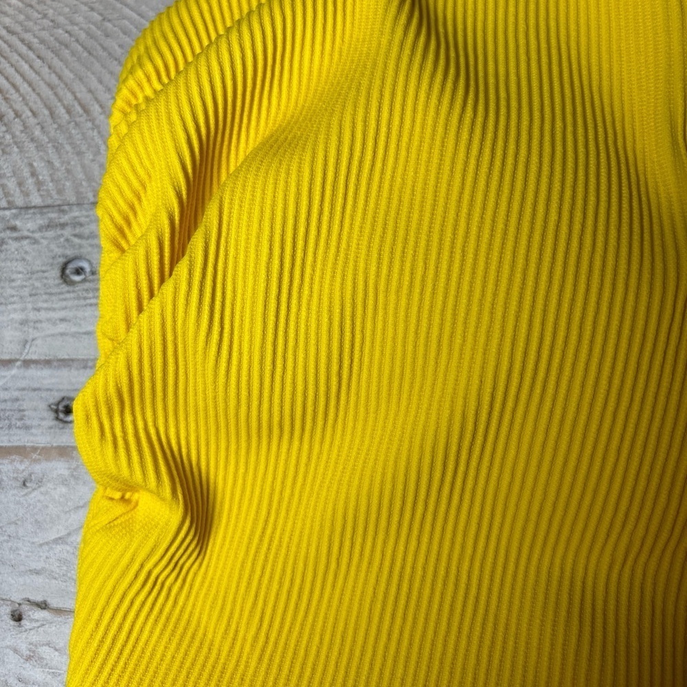 Old Navy Women's Size 4X Rib Bikini Top Adjustable Straps Yellow NWT! - Picture 6 of 16